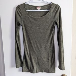 Green ribbed long sleeve